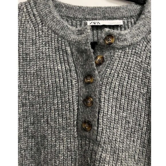 NWOT Grey Slouchy Oversized Grey Knit Sweater - Picture 8 of 9